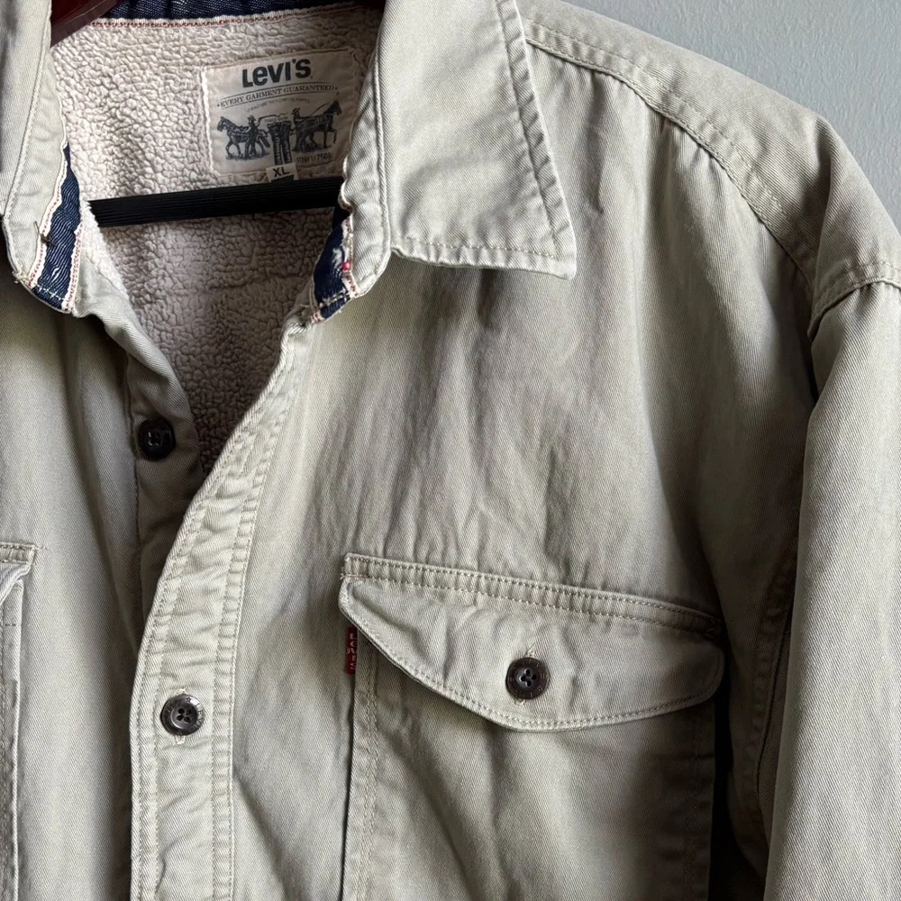 Vintage Levi’s Sherpa Lined Cotton Shirt Jacket - Picture 2 of 11